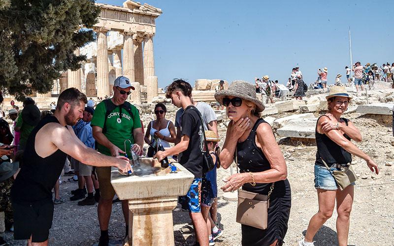 移民美國的歐洲名人有誰？探秘那些從歐洲走向美國的傳奇人物