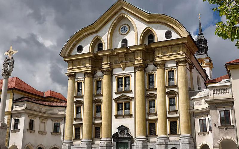 青浦歐洲移民要多久？全面解析辦理時(shí)間與流程